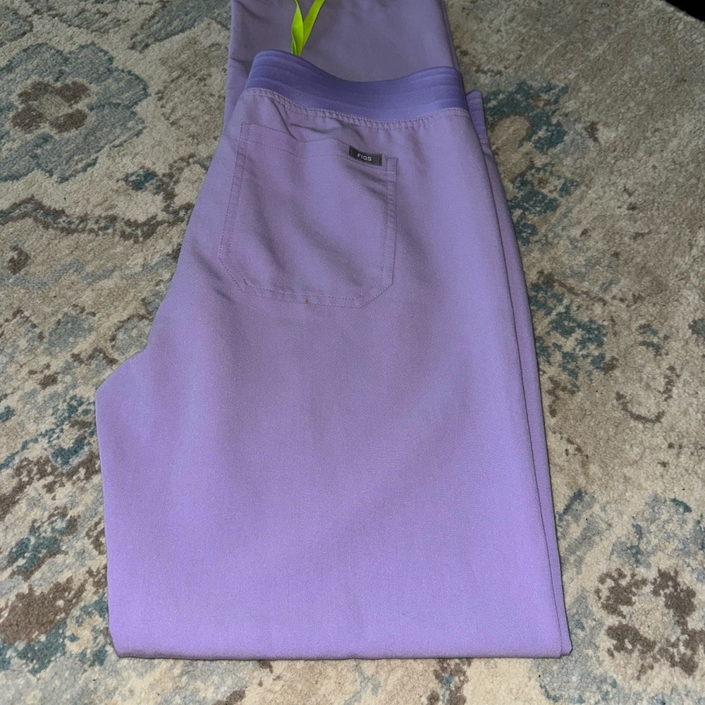 Stylish Lavender Women's scrubs